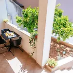 Vacay Zadar- Modern With Terrace & Private Parking 扎达尔