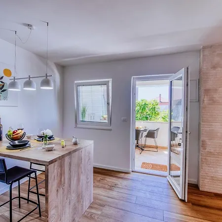 Vacay With Terrace And Parking Zadar