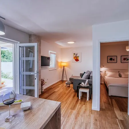 Apartment Vacay With Terrace And Parking *