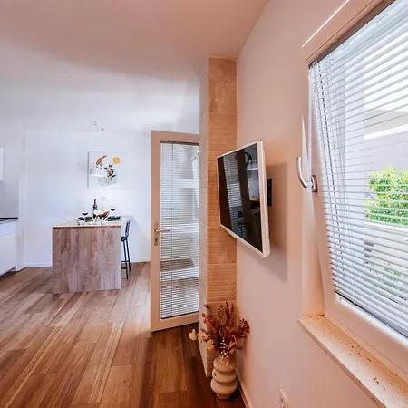 Vacay With Terrace And Parking * Ζαντάρ