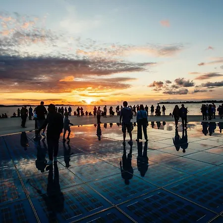 Vacay Zadar- Modern With Terrace & Private Parking Apartman *