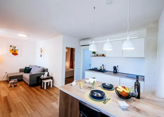 Vacay Zadar- Modern With Terrace & Private Parking * Zára