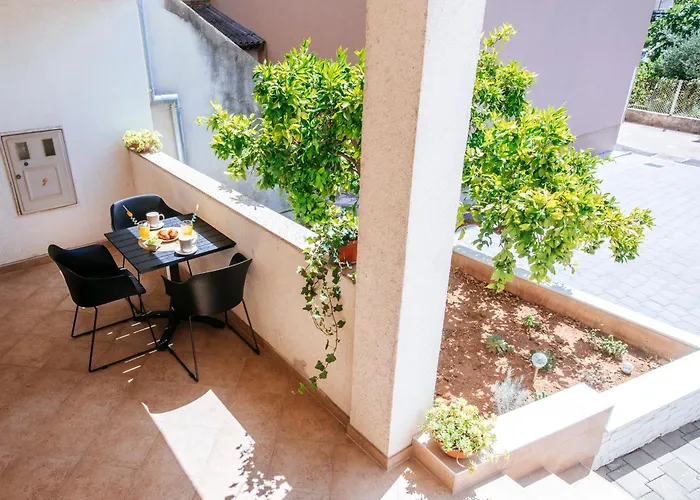 Vacay Zadar- Modern Apartment With Terrace & Private Parking ザダル